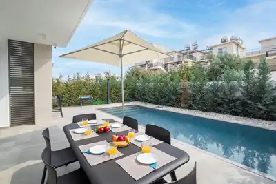 Azure Amber Villa / Private Pool / Sea View