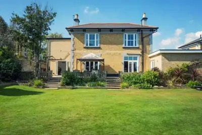 Image de Sandown Bay | Modern Spacious Home