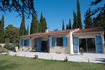 Image de Charming guesthouse in the countryside 5 mins from Arles
