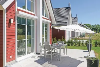 Image de Maison-Panoramique-Salle de bain privée-Vue sur la marina-privater Bootssteg