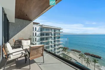 Image de 2br Beachfront 7th Floor Amazing Views | Arama Bay