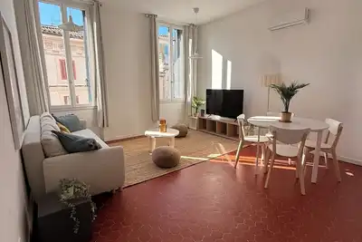 Image de Ravissant T2 lumineux, proche des commodités
