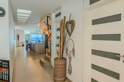 Image de Oceanfront 3br 4bth Villa - Pool - Gym - Sea Views