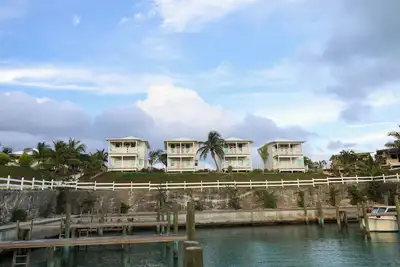 Image de Front-row views of the marina and the peaceful charm of Great Guana Cay