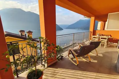 Image de Romantic house. Veranda. Garden. Barbecue. Parking space