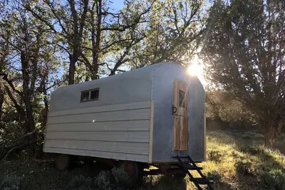 Image de Two Caravan Rentals with a Fire Pit and Hammocks near Zion National Park, Utah
