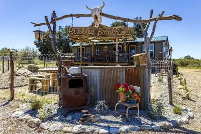 Image de Unique Western-Themed Cabin Rental for Secluded Getaway in Warner Springs, California