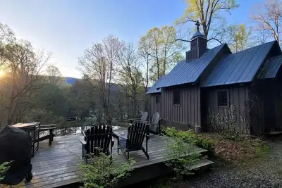 Image de Unique Accommodation with Sauna for a Glamping Experience near Nantahala River, North Carolina