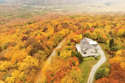 Image de Impressive Cottage Rental on Andover Ridge Ideal for Family Vacations in Vermont