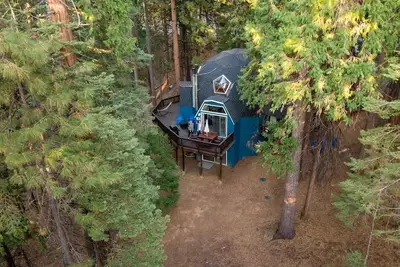 Image de Secluded Dome Rental Surrounded by Stunning Nature near Arnold, California