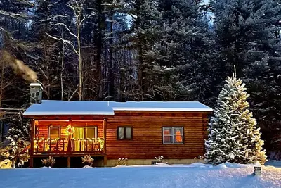 Image de Romantic Nature Escape: Beautiful Log Cabin with Amazing Views and Hiking Trails Nearby in the White Mountains, New Hampshire