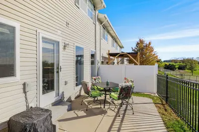 Image de 6 Mi to Memorial Stadium: Family Escape in Lincoln