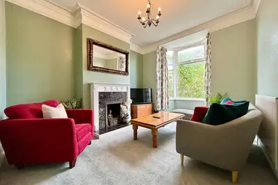 Image de Central to Wellington town, offering charming spacious accommodation