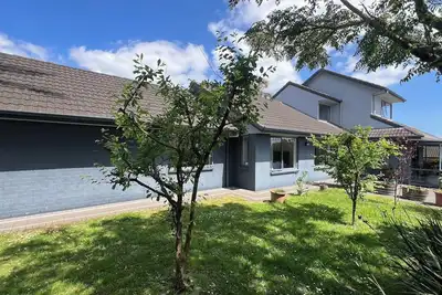 Image de Private Family Home With Four Bedrooms