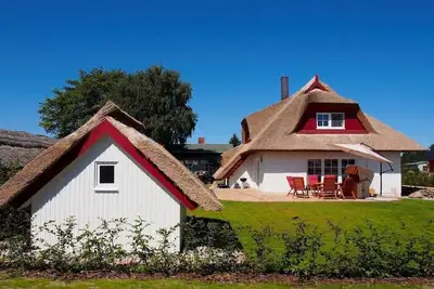 Image de Maison de vacances au toit de chaume