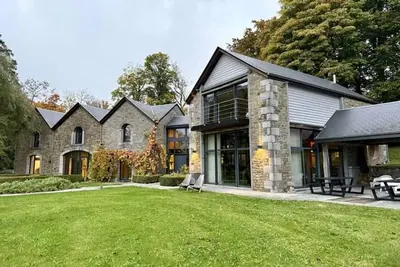 Image de Le Manoir Nassogne – Séjour de luxe pour 10 personnes avec piscine