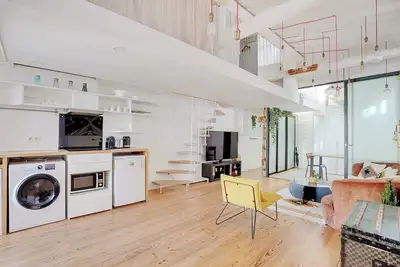 Appartement spacieux 2br/4p – République