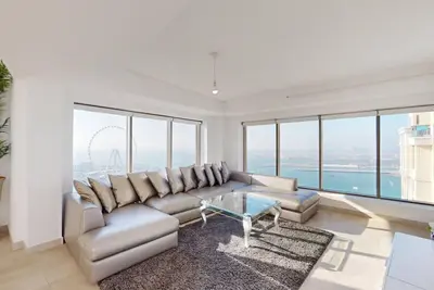 Incredible 2 Bedroom l Beach Access l Tourist Spot