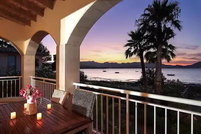 Image de Seafront Can Barcares | Barcares | Frontline sea views and spacious 6-bed layout