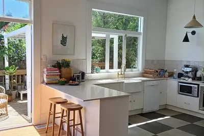 Image de Seaview villa, walk to the beach & Ahuriri