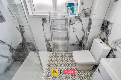 Image de Leeds| Prime Location| Leisure Stay| WiFi| Sleeps7