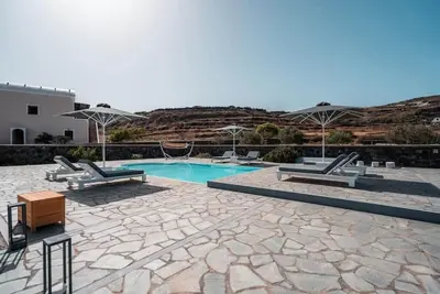 Mythique Pool Residence - Oia Santorini