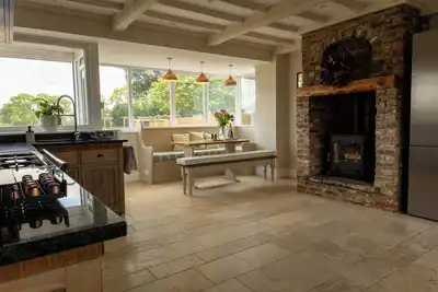 Image de Beautiful Luxury Farmhouse near York, Sleeps 8-11