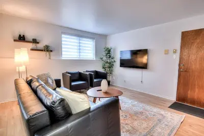 Image de Modern 2br apartment with 2 Free parking spots