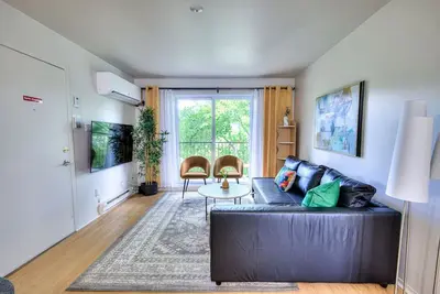 Image de Gorgeous & Cozy 2 Bedroom Apt with Free Parking