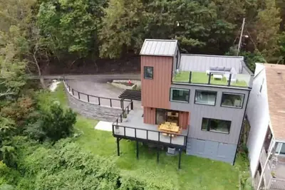 Cliffside Luxury with Spectacular City Views