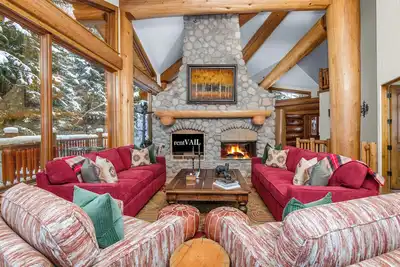 Image de Greenhill Court Vacation Home | 4 Bedroom Vacation Home Close To Lift 20