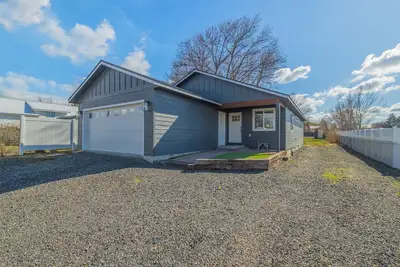 Image de Beautiful, New 3-bedroom house with Central Air in Lewiston Orchards!