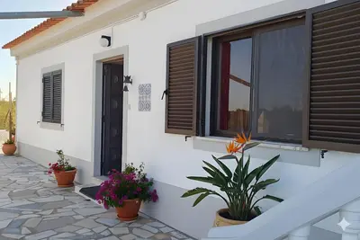 Image de Maison de campagne isolée avec piscine à 5 km de la plage