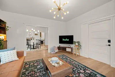 Image de Cute, Cozy, and Curated South Hill Gem - 4 min to Manito Park