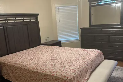 Image de Fifa 2026-Cozy 2-bedroom house \n10 mins from AirPort/20mins Stadiums! ! ! !