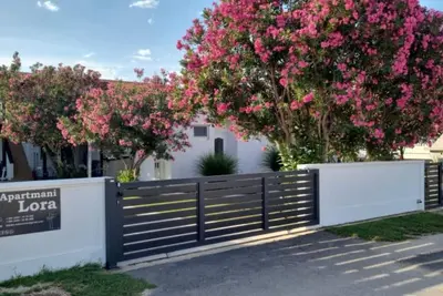 Image de Apartmani Lora - Two Bedroom Apartment With Terrace and View(50678)