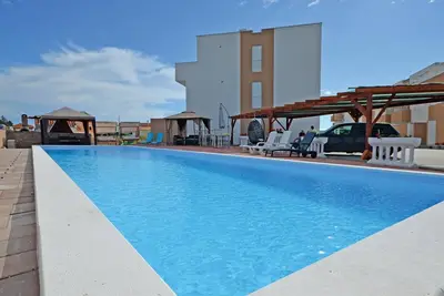 Image de Magnifique appartement à Nin avec piscine