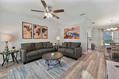 Image de Brand New! N. Lakeland 3br Home Near Central I4