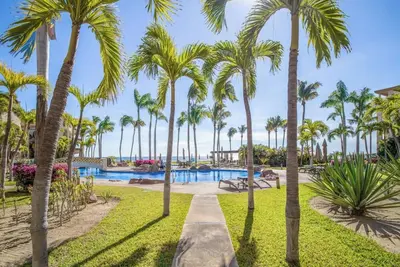 Image de 2br Condo King Suites, Prime San Jose Location