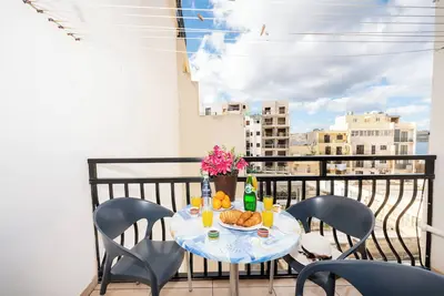 Image de Seashells Self Catering Apartment by Getaways Malta
