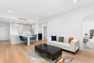 Image de Sky Gardens Unit with City and River Views