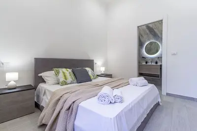 Image de Carlo's apartment Élégance et confort