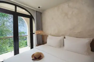 Kaiarasa Villas and Suite
