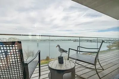 Image de Rooftop Garden 1 - Balcony, Private Parking, Fireplace, Sea View, Finnish Sauna