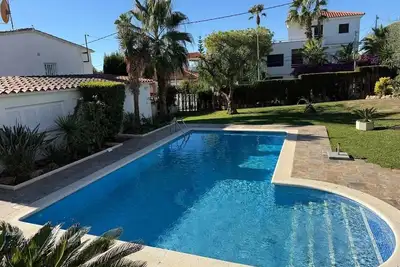 Villa Vora a mar in Calafell
