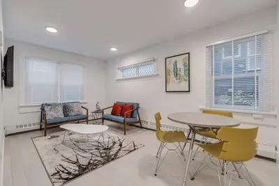 Image de Pet Friendly Furnished 2 Bedroom@1425 Haro