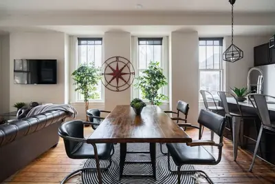 Image de Boutique Luxury Brownstone - Short North