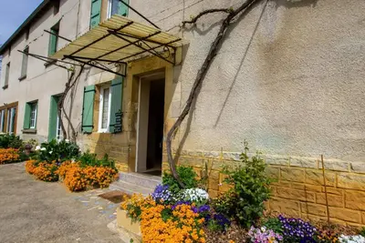 Image de Gîte rural pour 11 pers. avec parking, spa et animaux acceptés