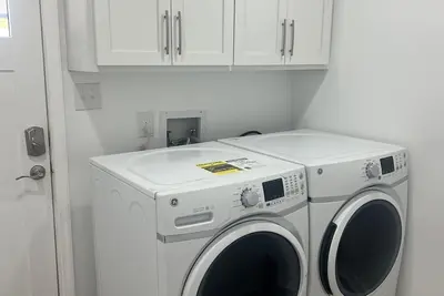 Image de Newly renovated three bedroom with three minute walk to Augusta National.