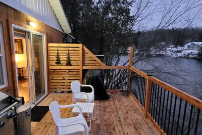 Image de Little House, Rivière Rouge waterfront, 7 minutes from Mont-Tremblant town.
